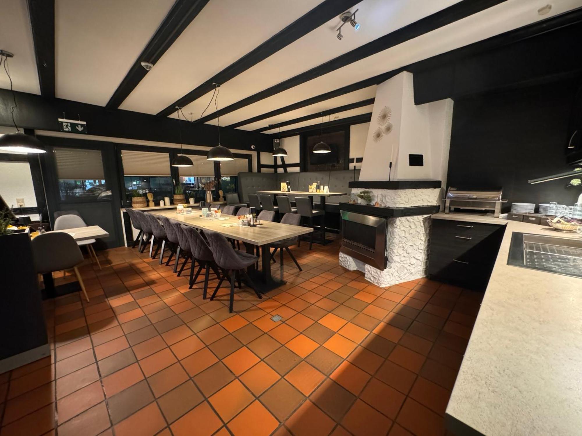 K357 - Hotel & Restaurant "Zur Post" In Otterndorf Bei Cuxhaven Exteriör bild