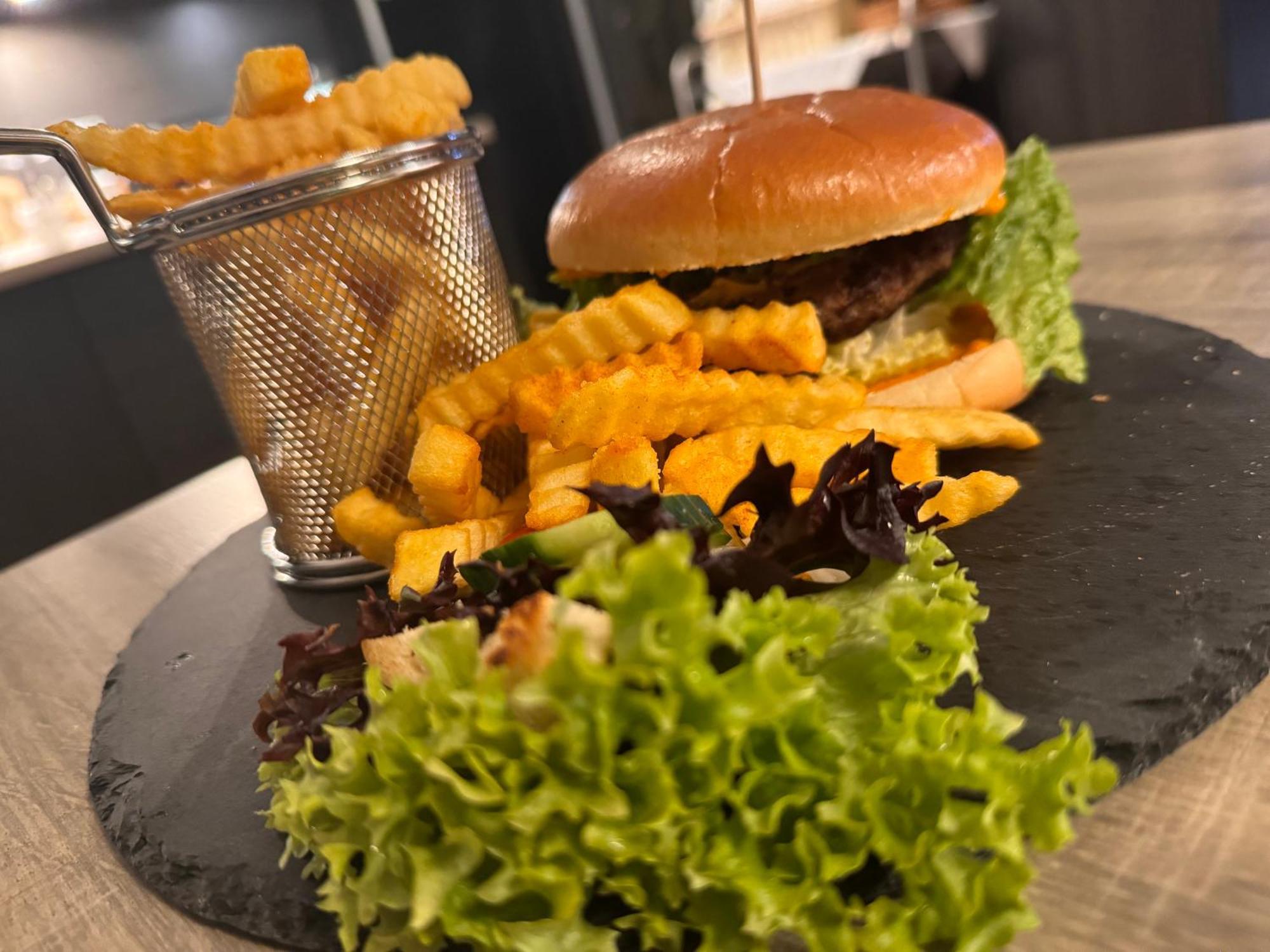 K357 - Hotel & Restaurant "Zur Post" In Otterndorf Bei Cuxhaven Exteriör bild