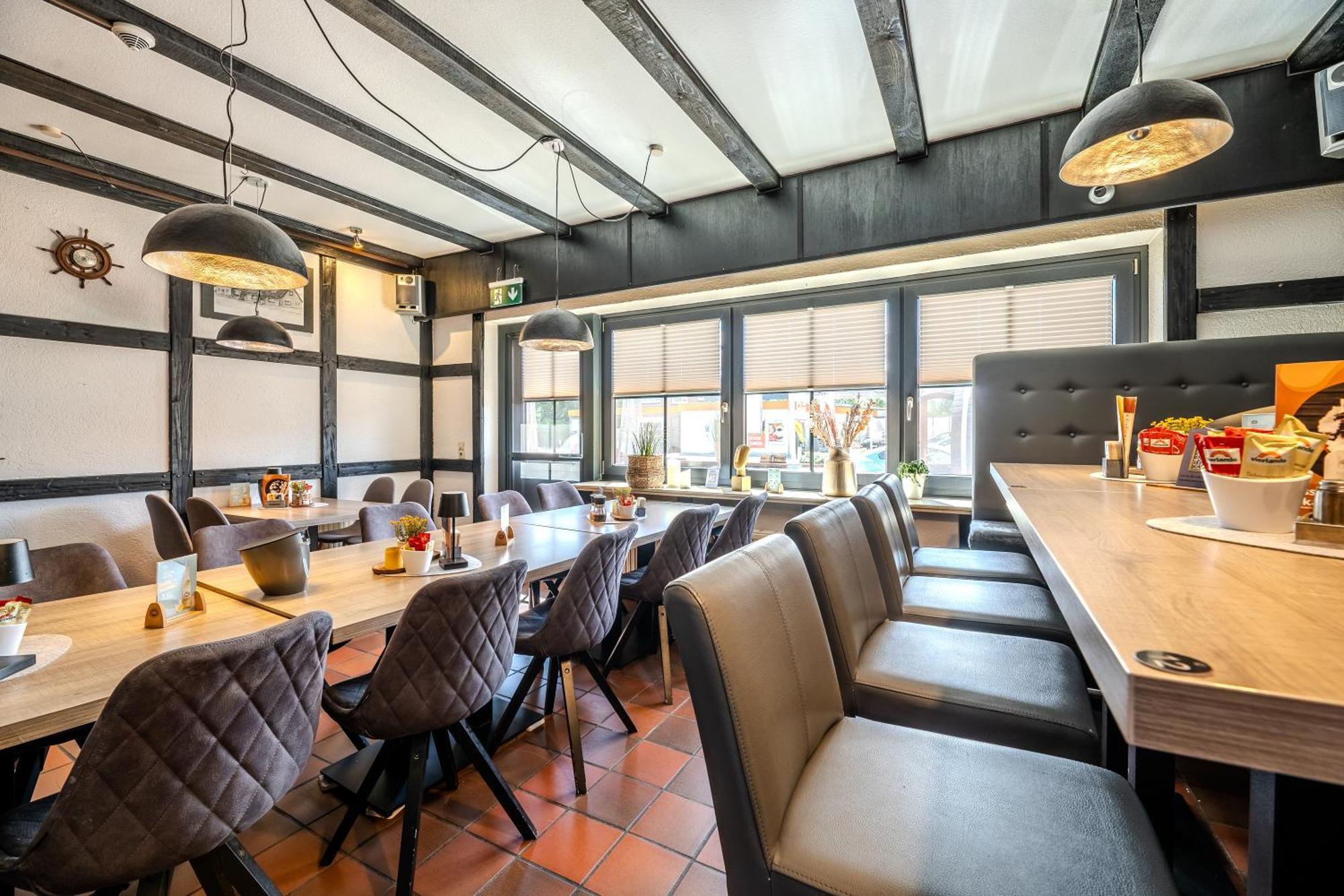 K357 - Hotel & Restaurant "Zur Post" In Otterndorf Bei Cuxhaven Exteriör bild